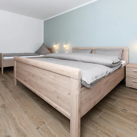 Auf Dem Bauernhof Landwarf Grafthof Apartamento